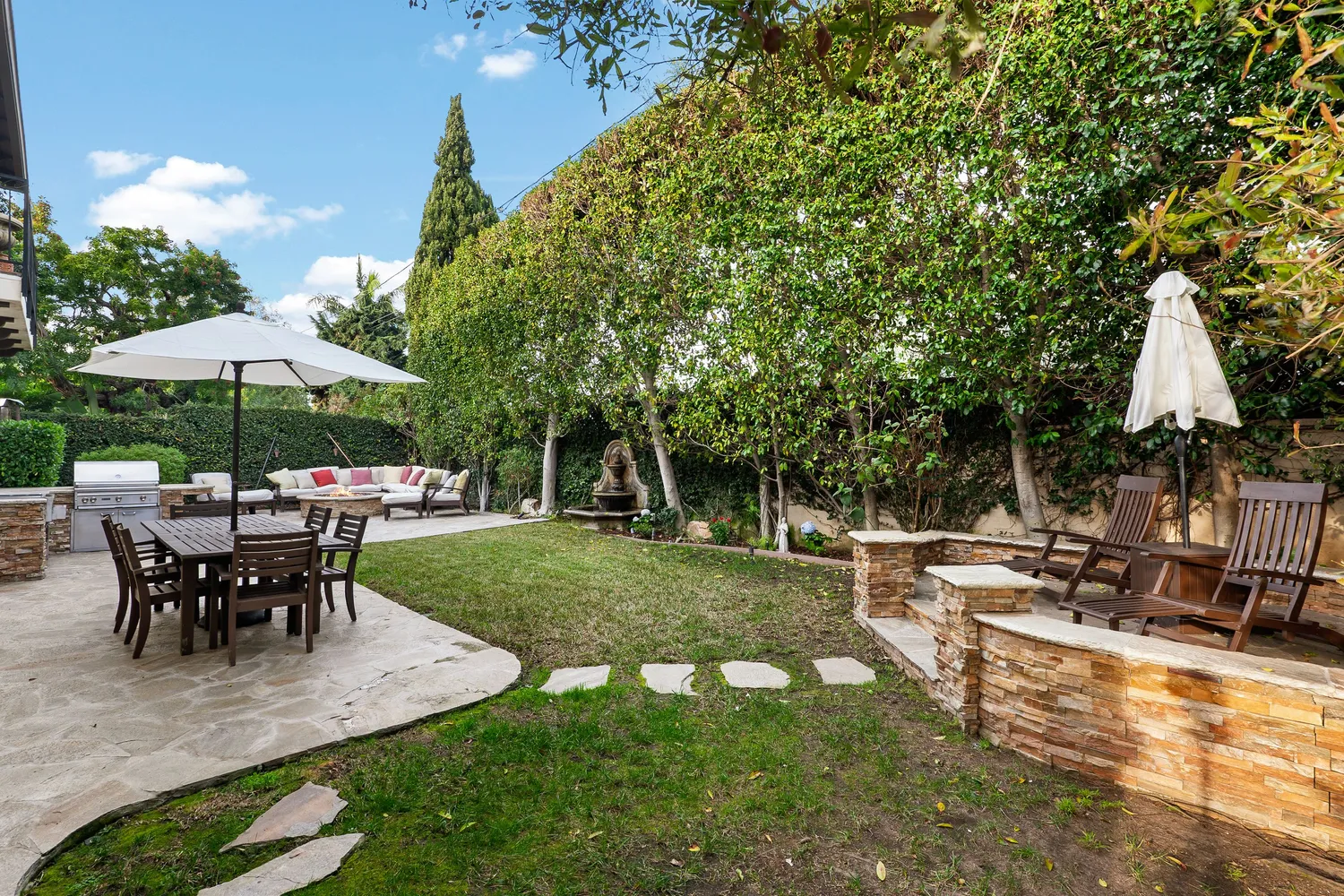 $4,600,000 | 3522 South Barrington Avenue, Los Angeles, CA 90066