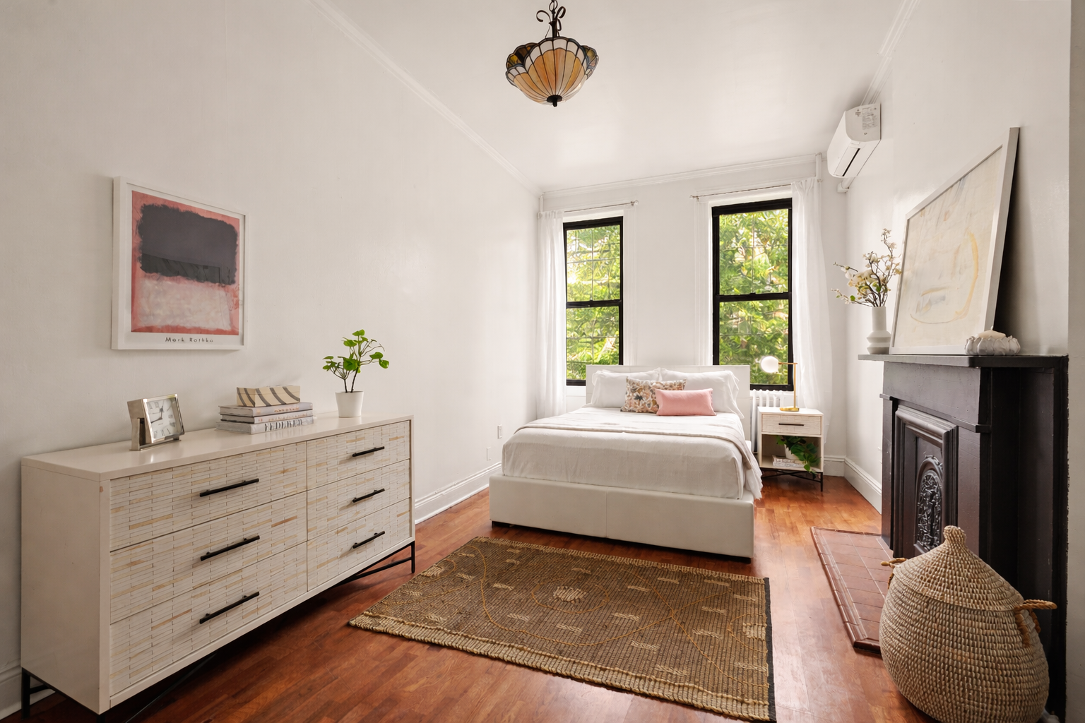 21-23 45th Road, Unit 2 Queens, NY 11101 - Photo 5 of 10