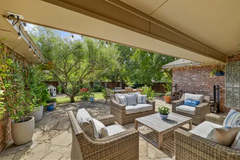 $475,000 | Address Upon Request, Dalworthington Gardens, TX 76016