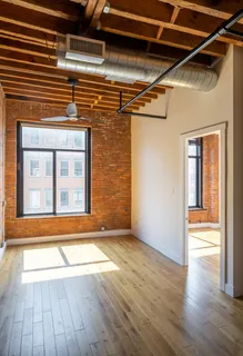 $5,900 | 139 North 10th Street, Unit 2B | Williamsburg