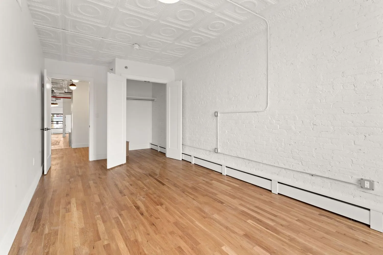 $12,500 | 717 Manhattan Avenue, Unit 2A | Greenpoint
