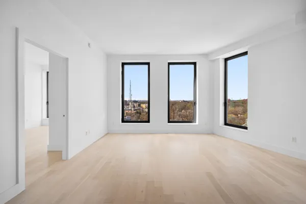 $8,000 | 111 Montgomery Street, Unit 12L | Crown Heights