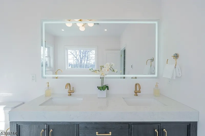 6 Berkeley Road Millburn, NJ 07041 - Photo 29 of 49