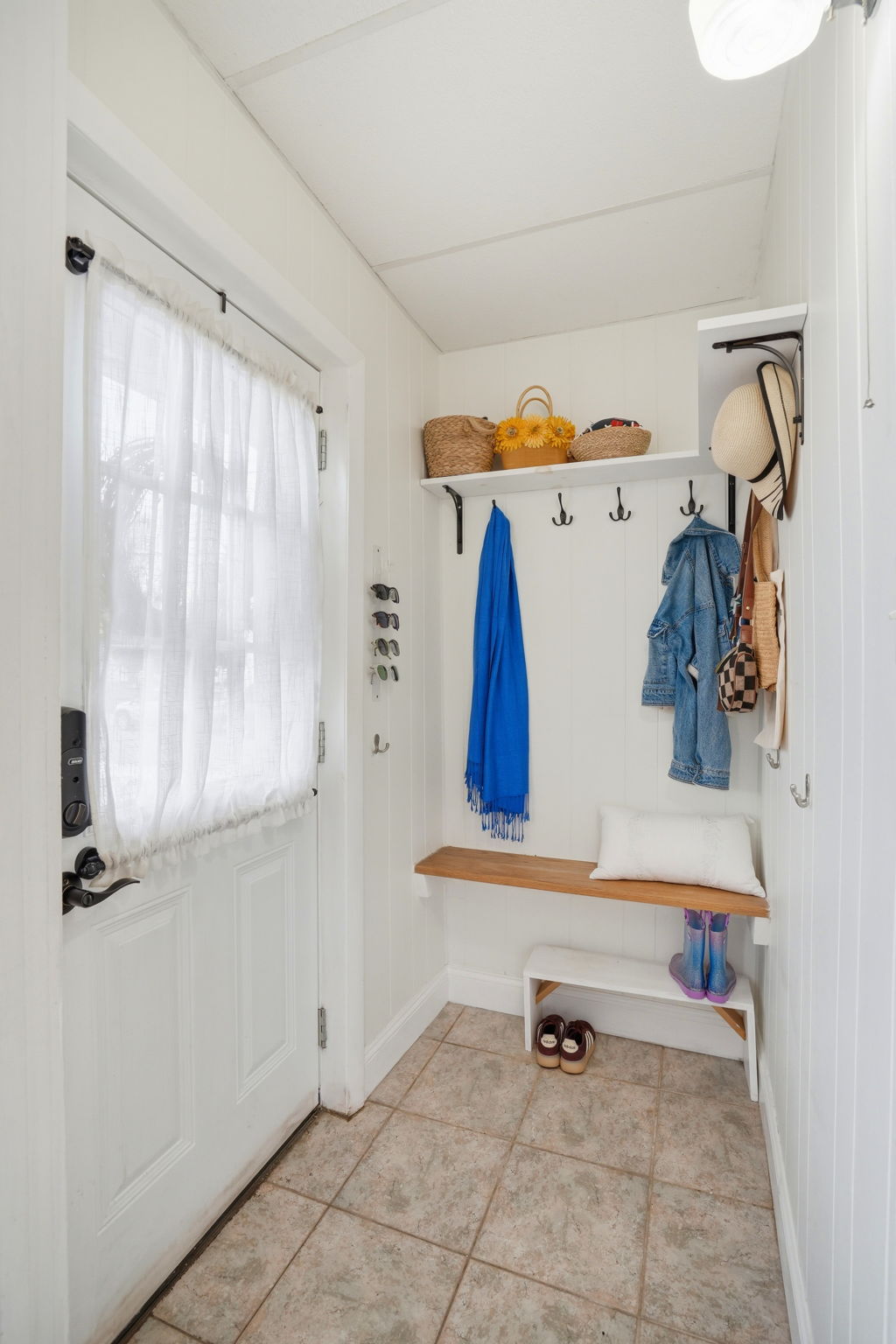 73 Moore Street Fall River, MA 02720 - Photo 19 of 31