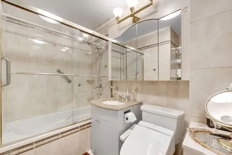 $1,150,000 | 400 East 85th Street, Unit 15F | Upper East Side
