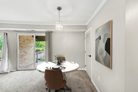 $249,000 | 6141 Edsall Road, Unit L, Alexandria, VA 22304