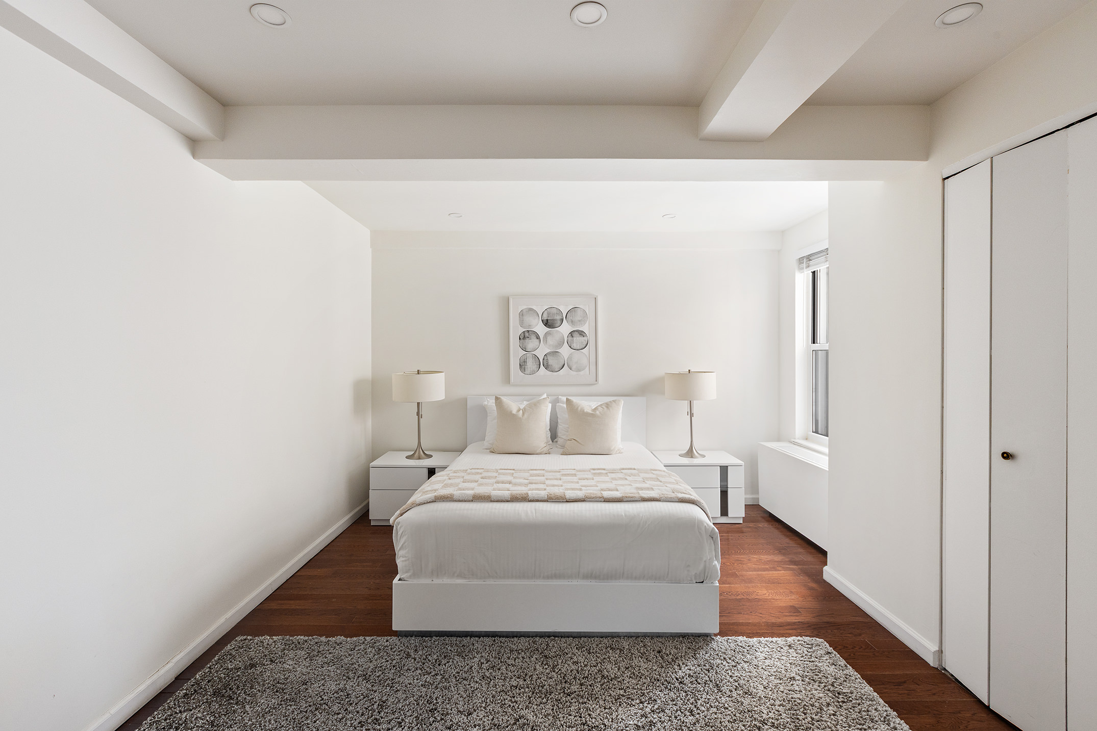 150 West 51st Street, Unit 1017 Manhattan, NY 10019 - Photo 4 of 10