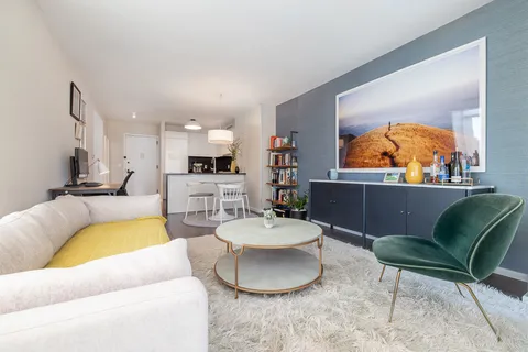 $1,160,700 | 385 1st Avenue, Unit 6G | Gramercy