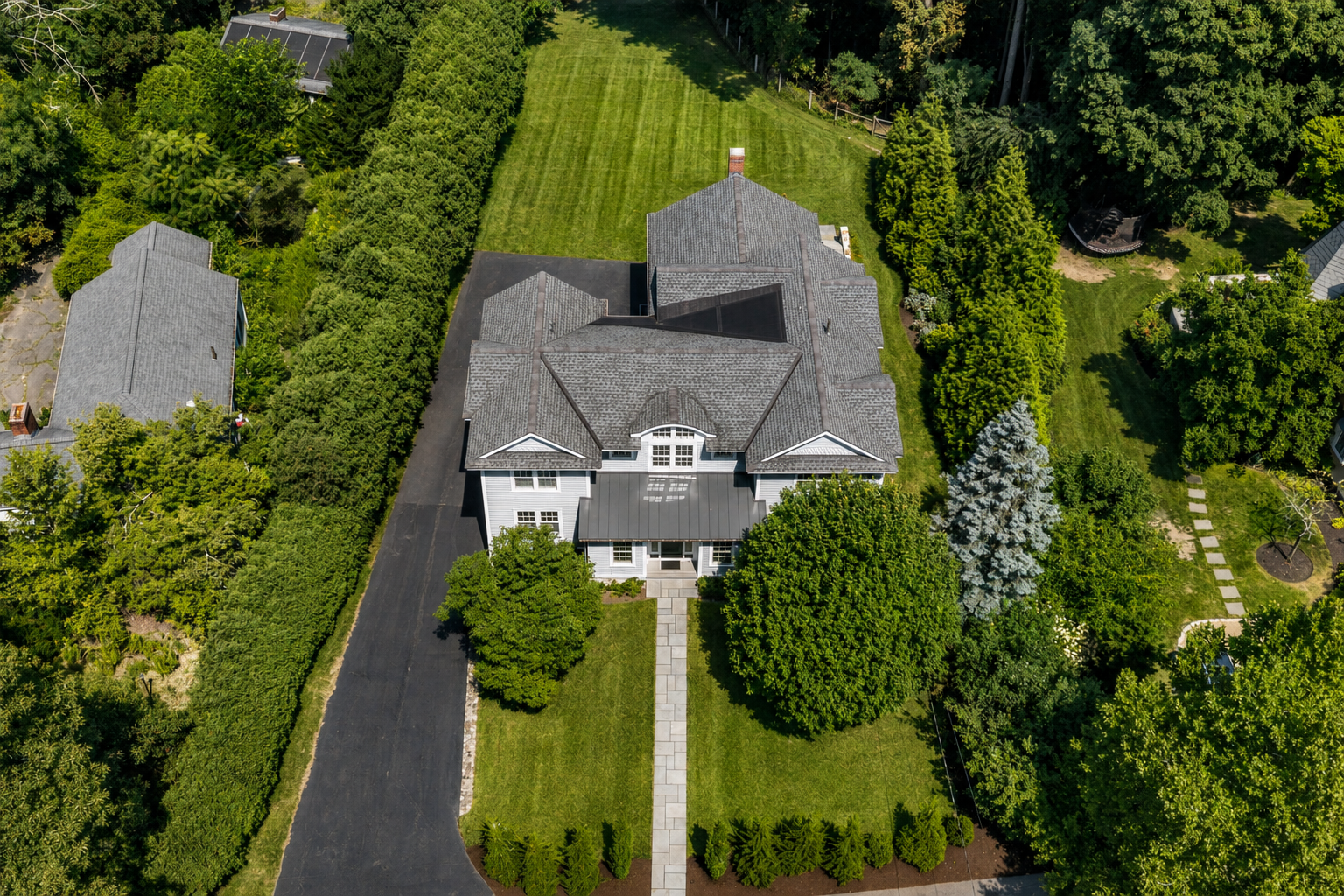 703 Boston Post Road Weston, MA 02493 - Photo 2 of 26 Gallery Image 2
