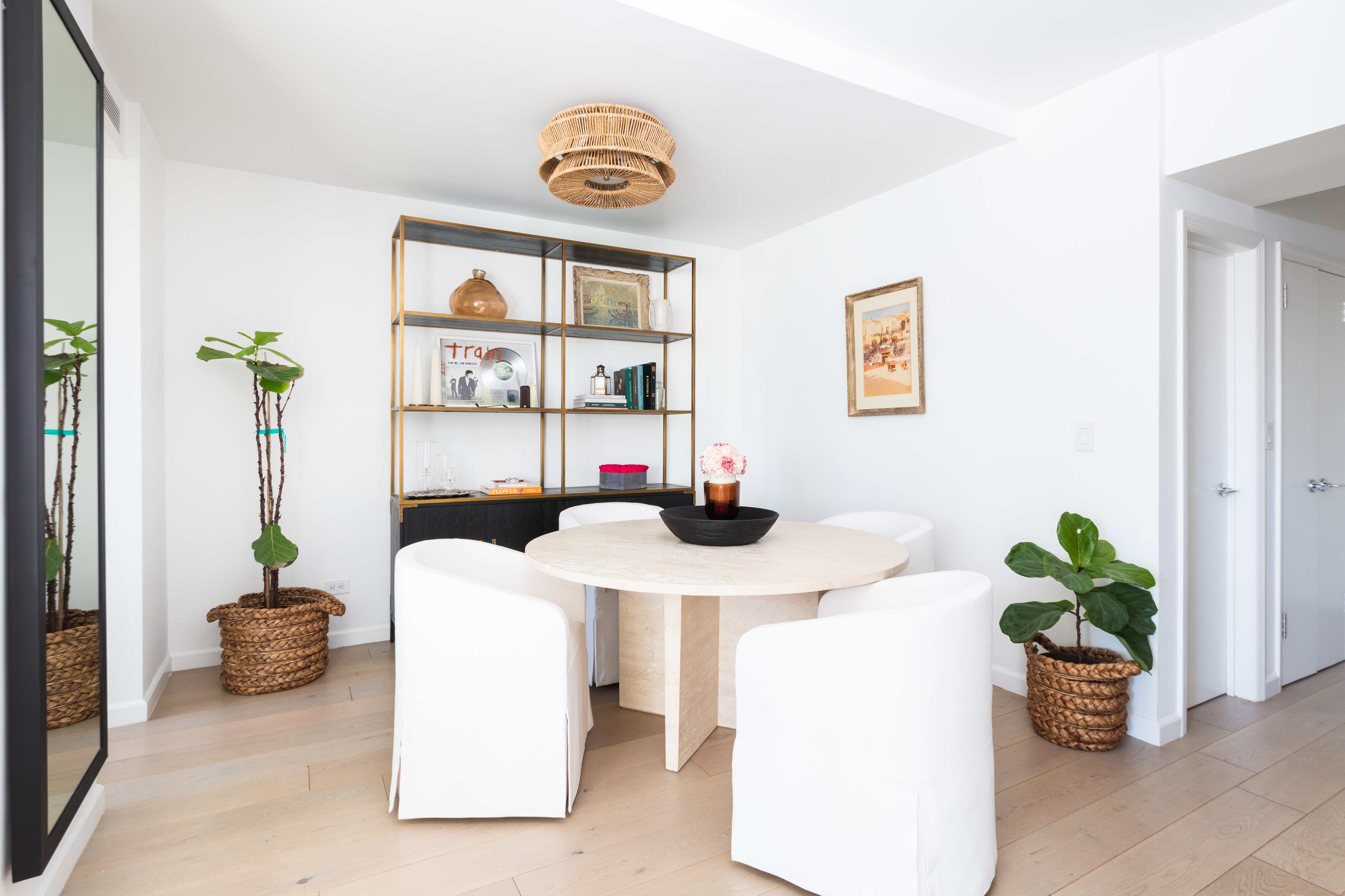 200 East 62nd Street, Unit 10C Manhattan, NY 10065 - Photo 4 of 21 Gallery Image 4