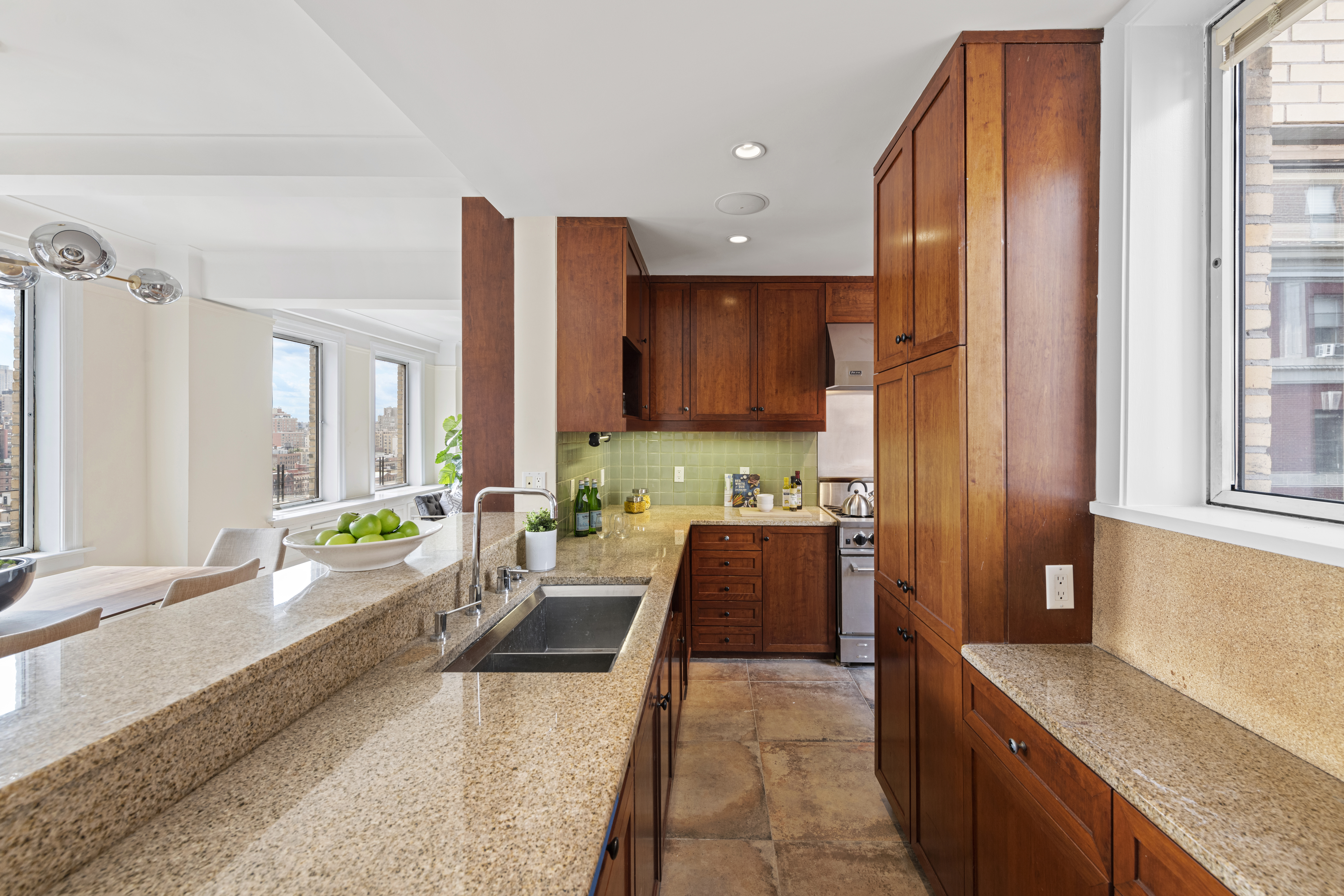 10 West 86th Street, Unit 12B Manhattan, NY 10024 - Photo 6 of 14