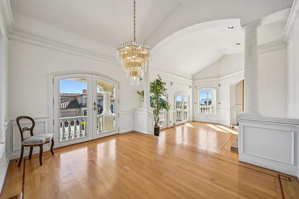 $4,195,000 | 17 Heron Drive, Mill Valley, CA 94941