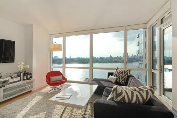 $1,290,000 | 22 North 6th Street, Unit 5T | Williamsburg