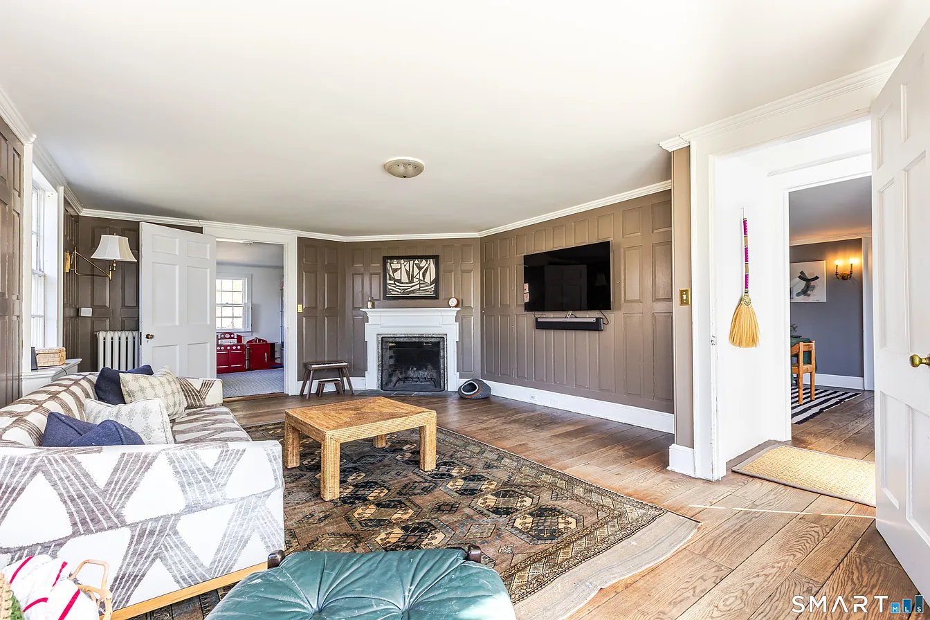 89 Chestnut Hill Road Wilton, CT 06897 - Photo 15 of 28