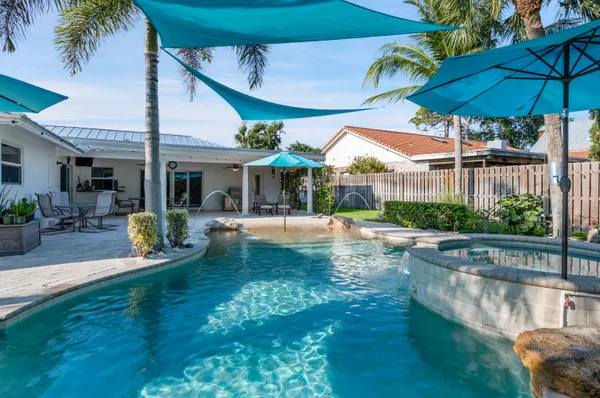 $1,300,000 | 1560 Southwest 16th Street, Boca Raton, FL 33486