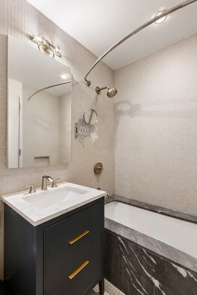 $2,750,000 | 210 Lafayette Street, Unit 2D | SoHo