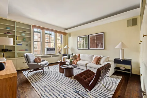 $3,595,000 | 875 Park Avenue, Unit 11C | Upper East Side