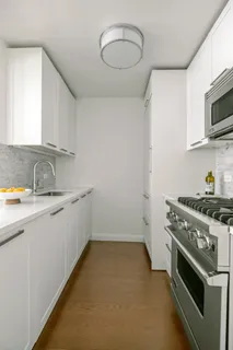 $1,995,000 | 200 East 94th Street, Unit 222 | Upper East Side