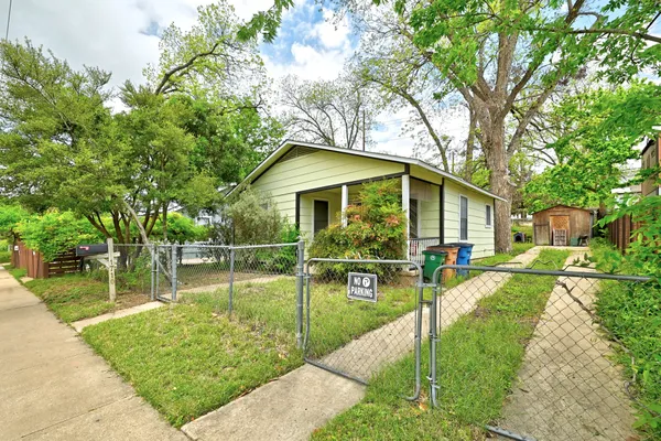 $670,000 | 1710 Holly Street, Austin, TX 78702