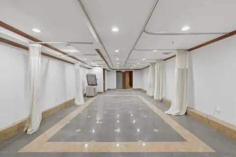 a view of a livingroom with an empty space