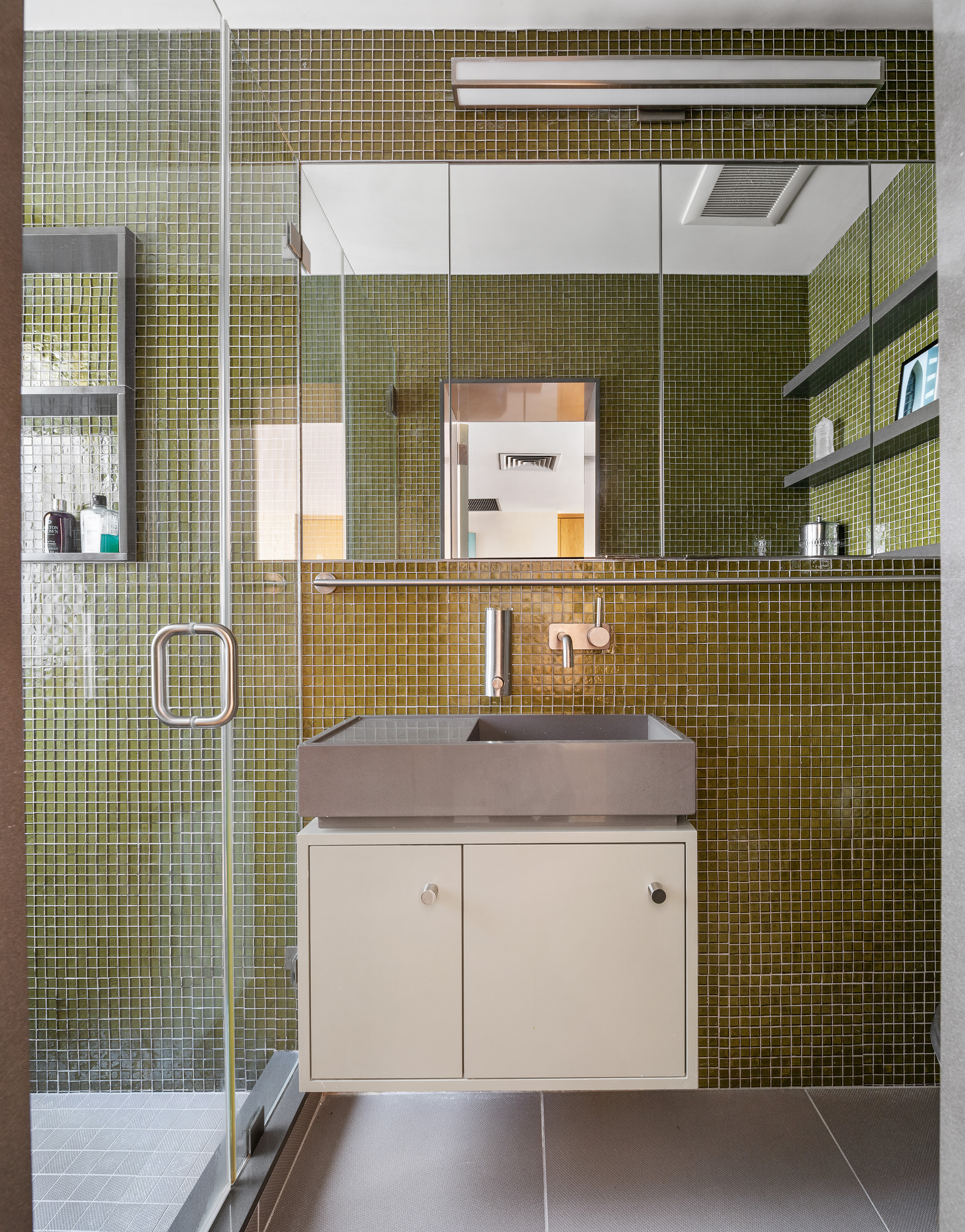 246 East 49th Street Manhattan, NY 10017 - Photo 27 of 39