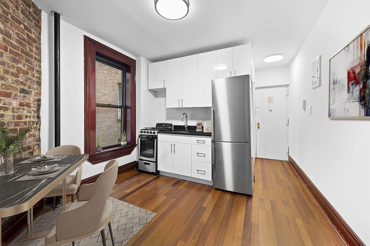 119 East 96th Street, Unit 15 Manhattan, NY 10128 - Photo 2 of 6