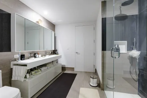 $4,750 | 540 West 49th Street, Unit 204S | Hell's Kitchen