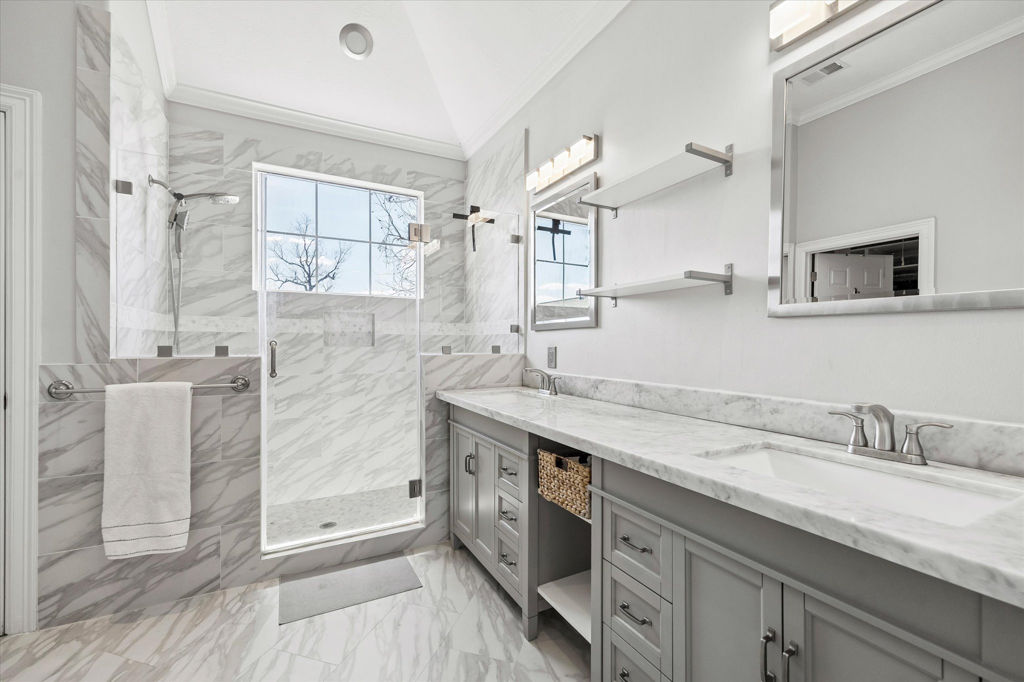 5111 Inker Street, Unit C Houston, TX 77007 - Photo 11 of 19 Gallery Image 11
