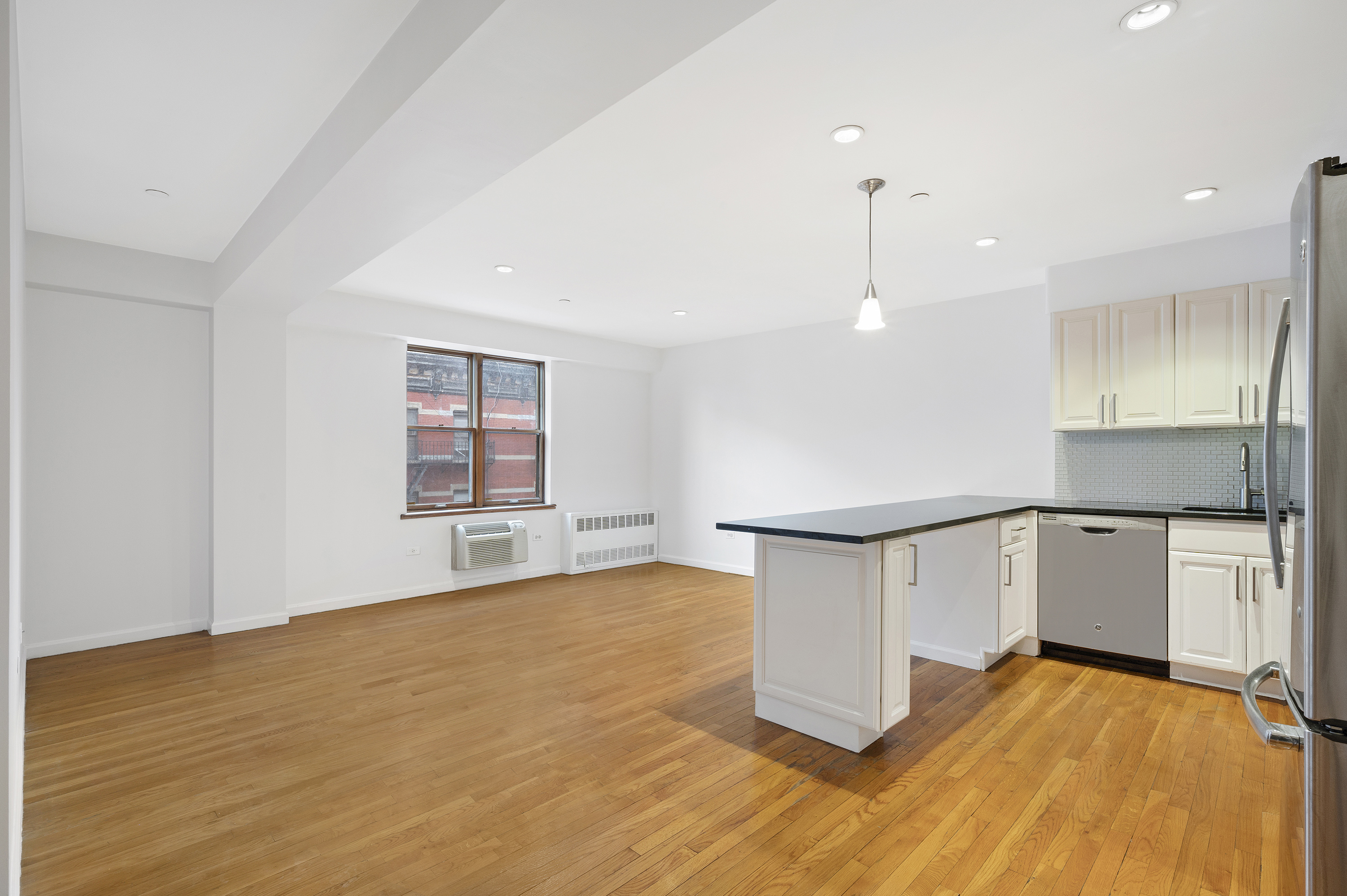 754 East 6th Street, Unit 5A Manhattan, NY 10009 - Photo 6 of 12