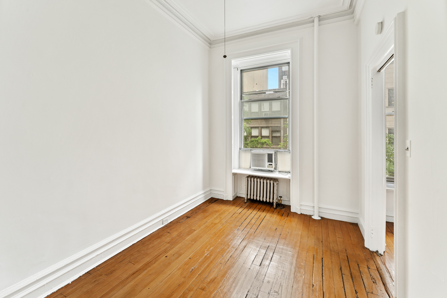 118 East 18th Street, Unit 3 Manhattan, NY 10003 - Photo 4 of 5