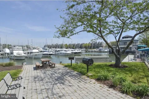 $595,000 | 2110 Chesapeake Harbour Drive East, Unit 101, Annapolis, MD 21403