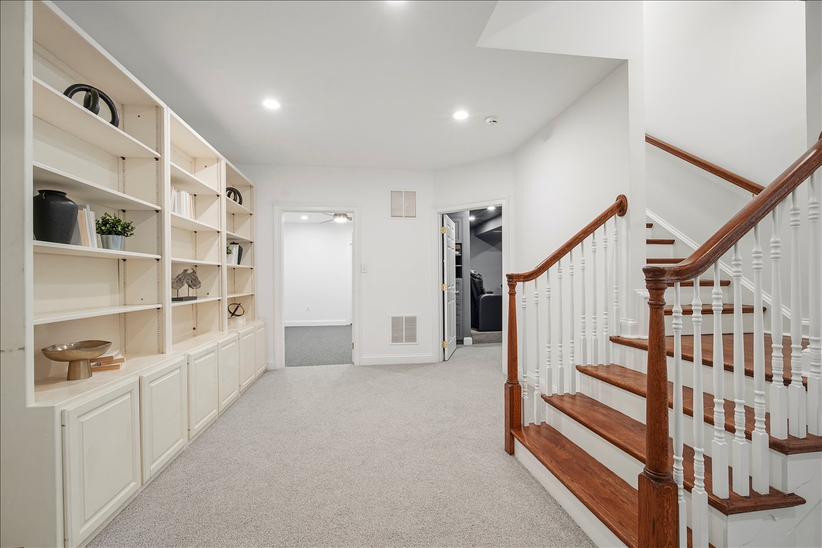 8413 Rapley Ridge Lane Potomac, MD 20854 - Photo 48 of 83