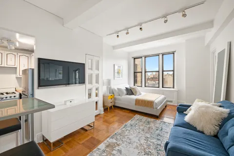 $450,000 | 225 Central Park West, Unit 919 | Upper West Side