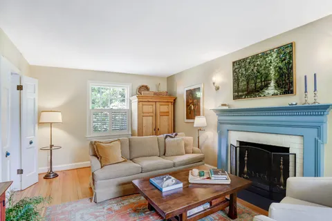 $1,225,000 | 3501 Bradley Lane, Chevy Chase, MD 20815