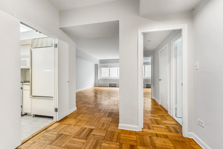 20 East 68th Street, Unit 11B Manhattan, NY 10065 - Photo 5 of 10