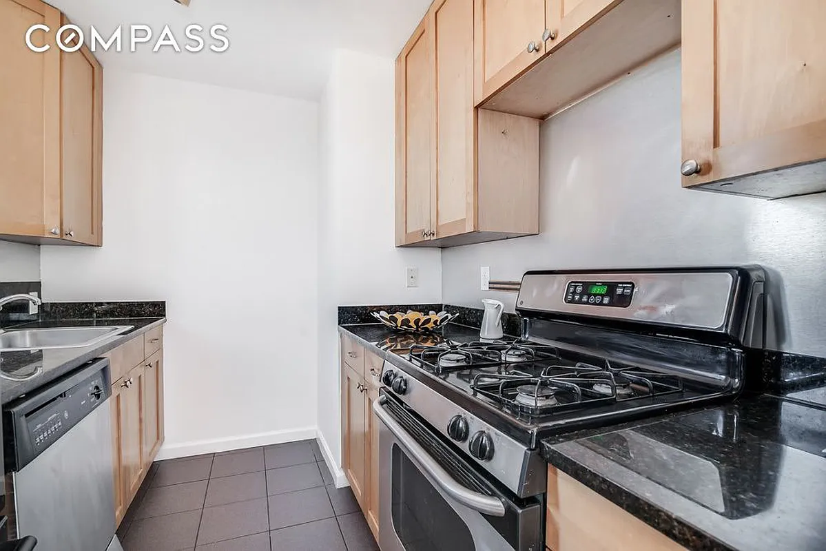 811 5th Avenue Brooklyn, NY 11232 - Photo 2 of 11