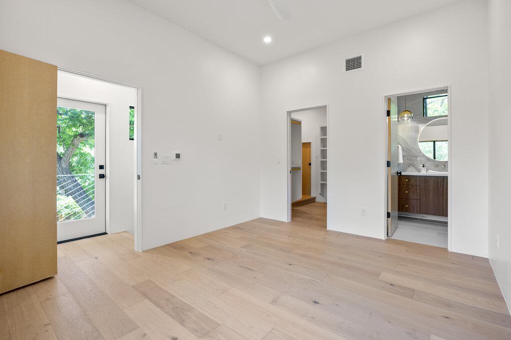 4506 Clawson Road Austin, TX 78745 - Photo 9 of 24 Gallery Image 9