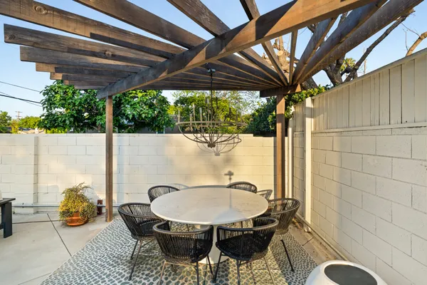 $1,649,000 | 5758 Tobias Avenue, Sherman Oaks, CA 91411