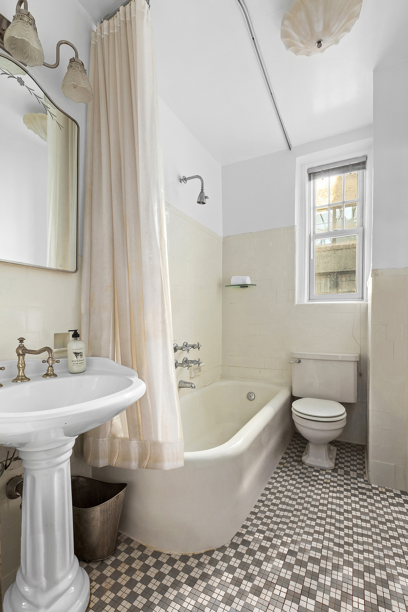 52 Riverside Drive, Unit 15BC Manhattan, NY 10024 - Photo 7 of 8