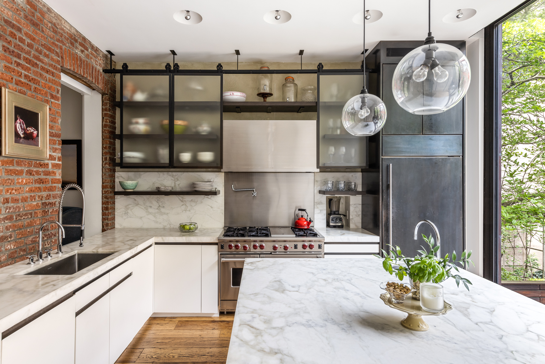 27 Vandam Street Manhattan, NY 10013 - Photo 6 of 25