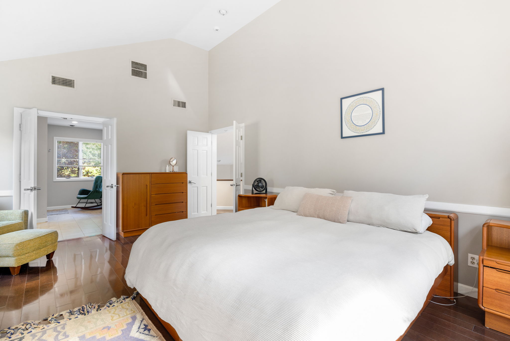 33 Thoreau Circle Beverly, MA 01915 - Photo 10 of 20 a bedroom with a bed and wooden floor