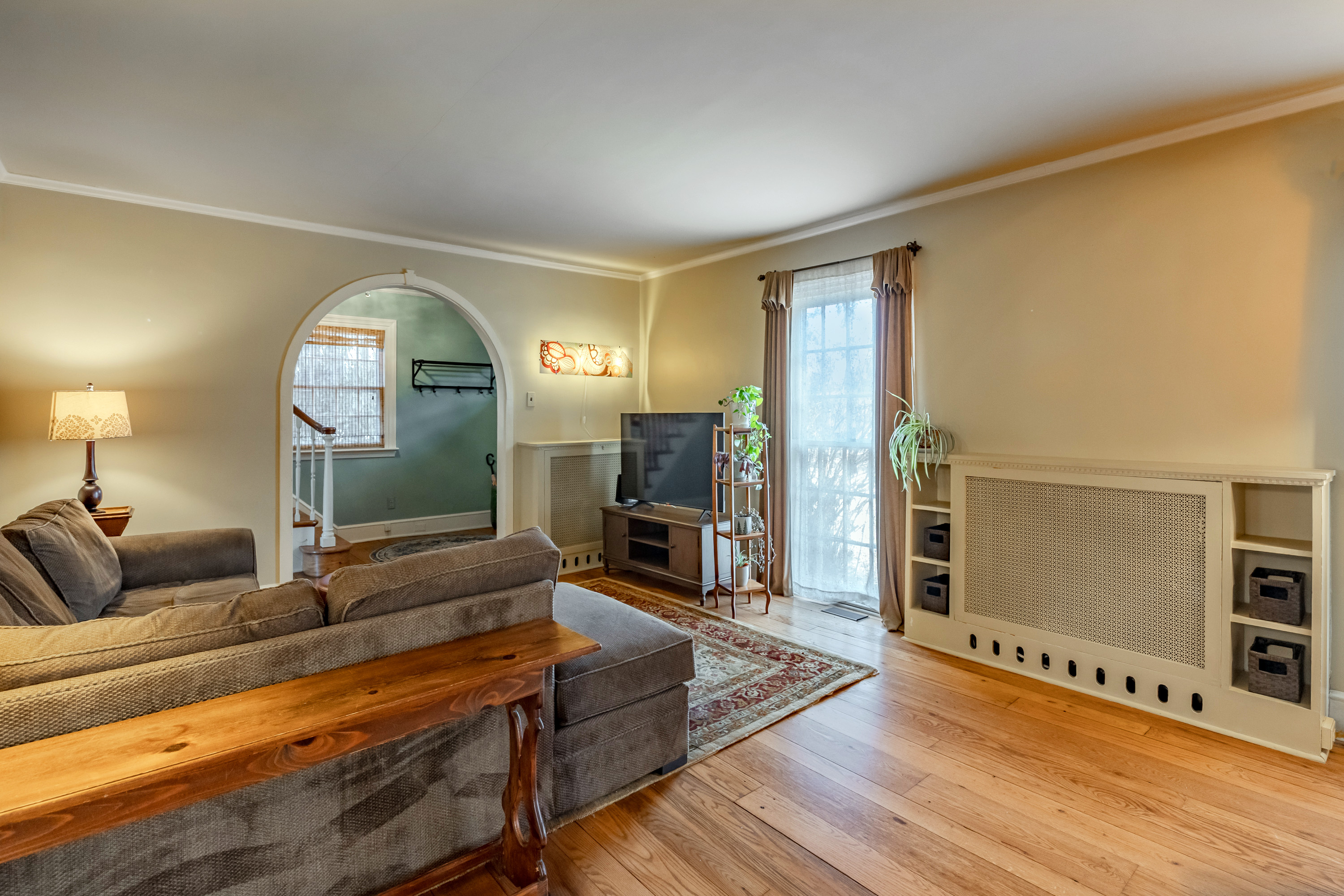 14 Decatur Road Havertown, PA 19083 - Photo 8 of 43 a living room with furniture