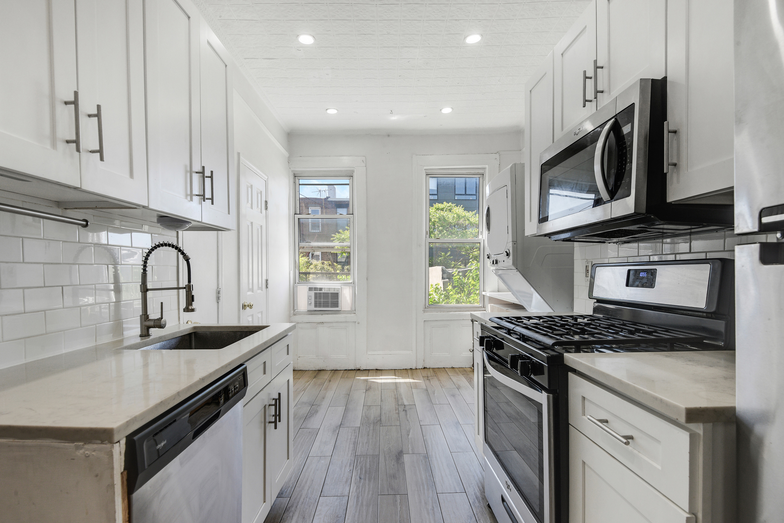 100 Powers Street, Unit 3R Brooklyn, NY 11211 - Photo 10 of 14