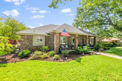 $475,000 | Address Upon Request, Dalworthington Gardens, TX 76016