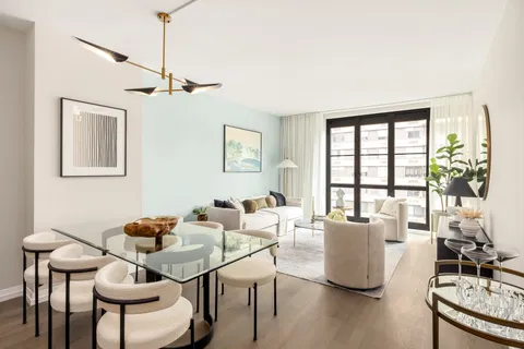$2,500,000 | 250 West 96th Street, Unit 3C | Upper West Side