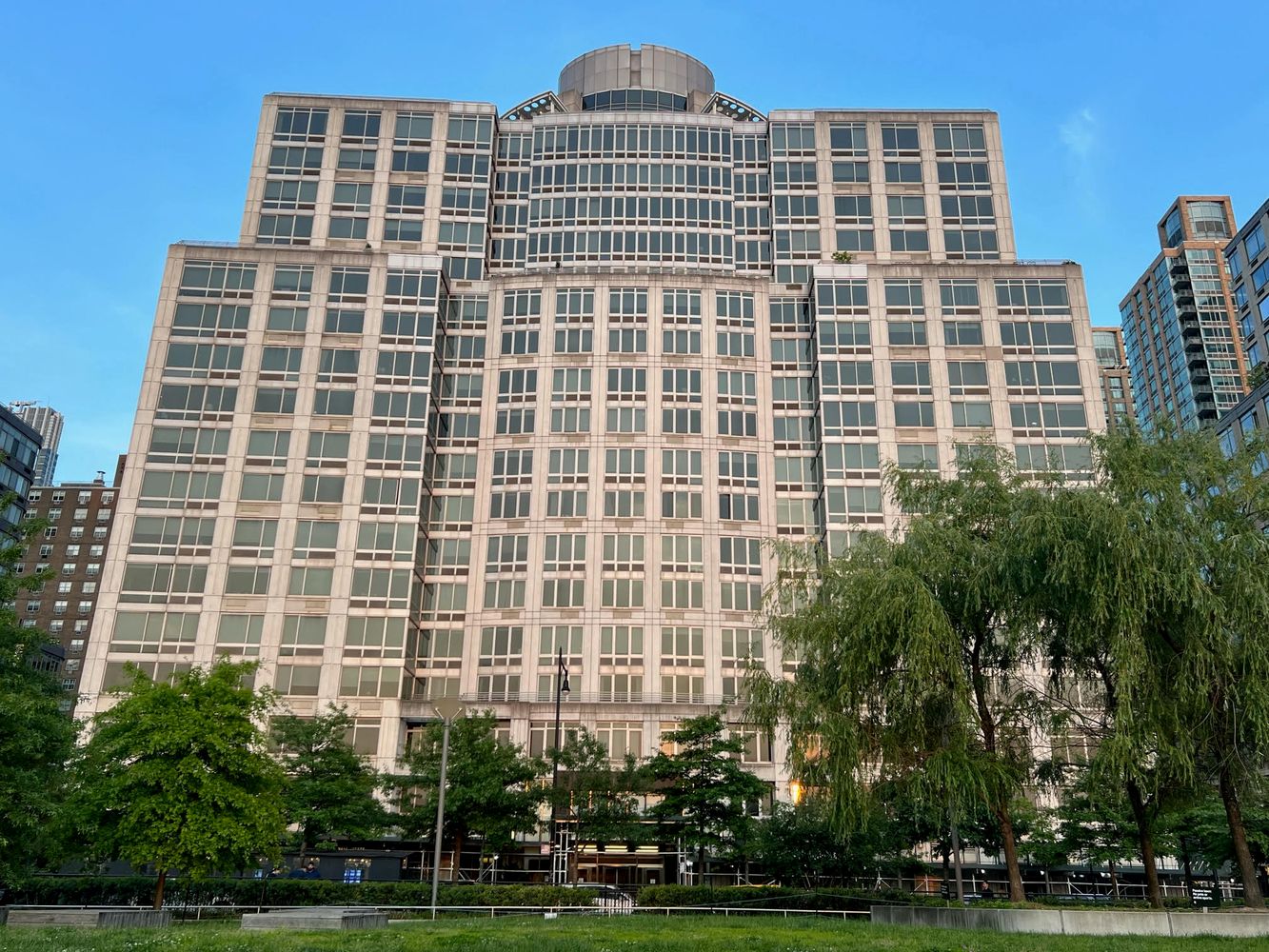 120 Riverside Boulevard, Unit 6B Manhattan, NY 10069 - Photo 3 of 4