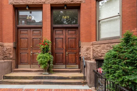 a house view with a outdoor space