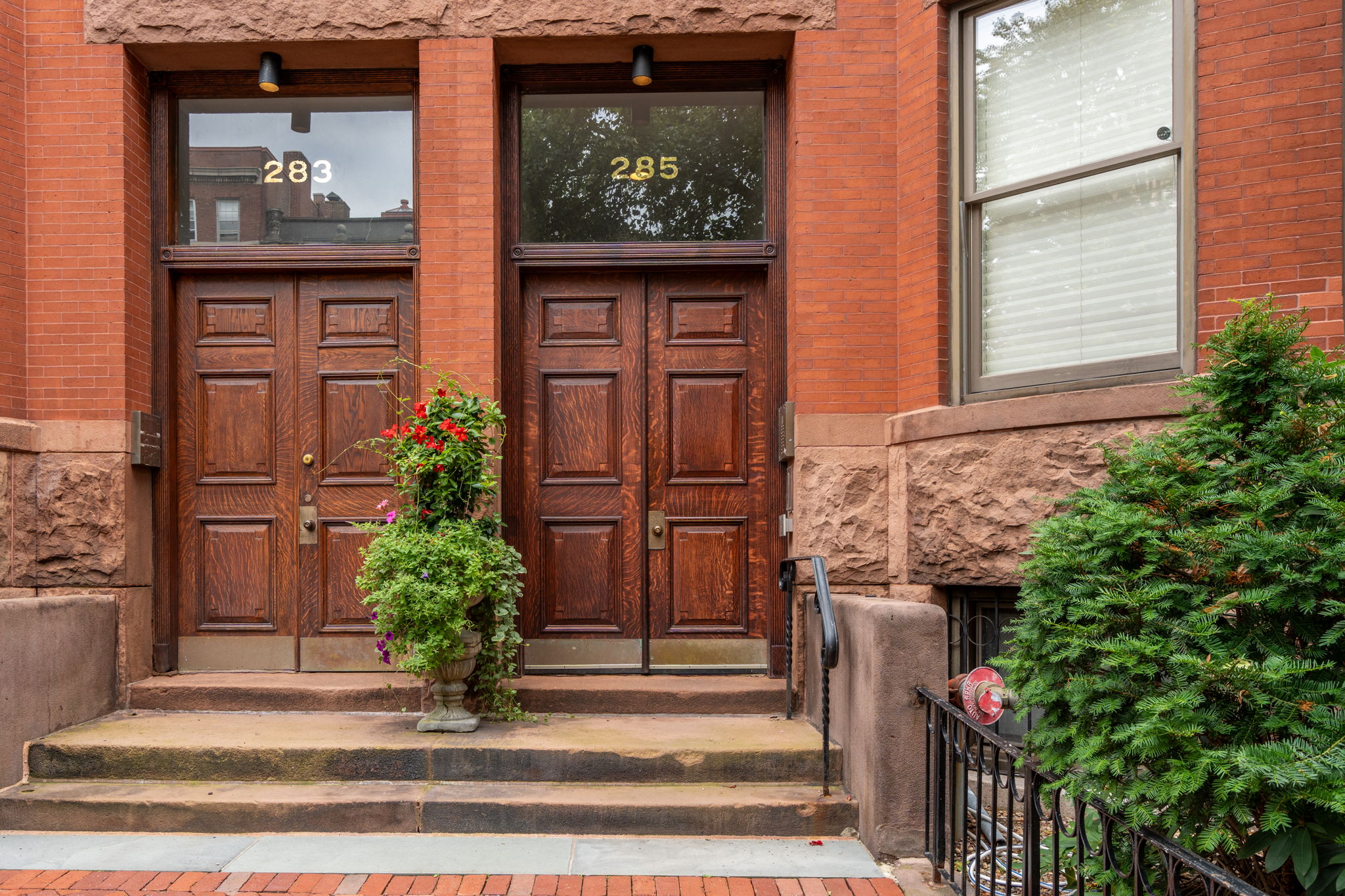 285 Beacon Street, Unit 3B Boston, MA 02116 - Photo 5 of 8