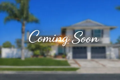 $1,899,999 | 17252 Breda Lane, Huntington Beach, CA 92649