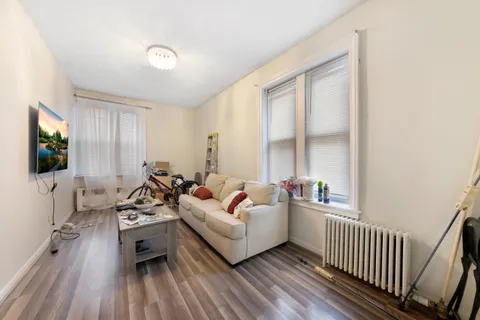 $1,895,000 | 1453 Dahill Road | Mapleton